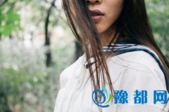 Julia Chen̎Ů20174\